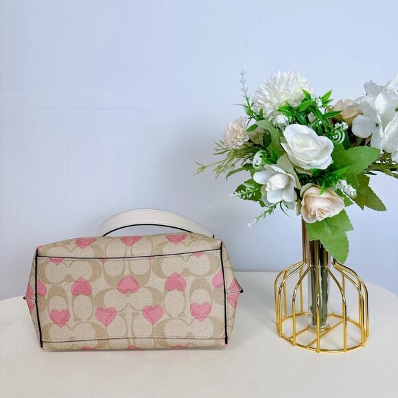 Coach CP056  Mollie Bucket Bag22 In Signature Canvas IN Light Khaki Chalk Multi - Picture 5 of 7